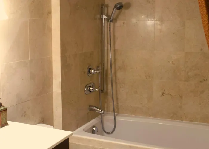 Harvey House 3*