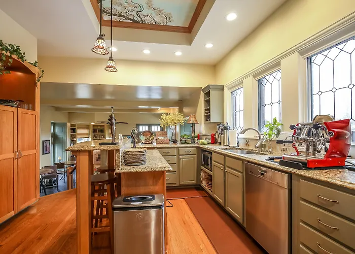 Bed & Breakfast Harvey House 3*