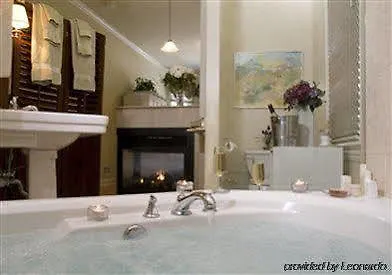 Harvey House Bed & Breakfast 3*