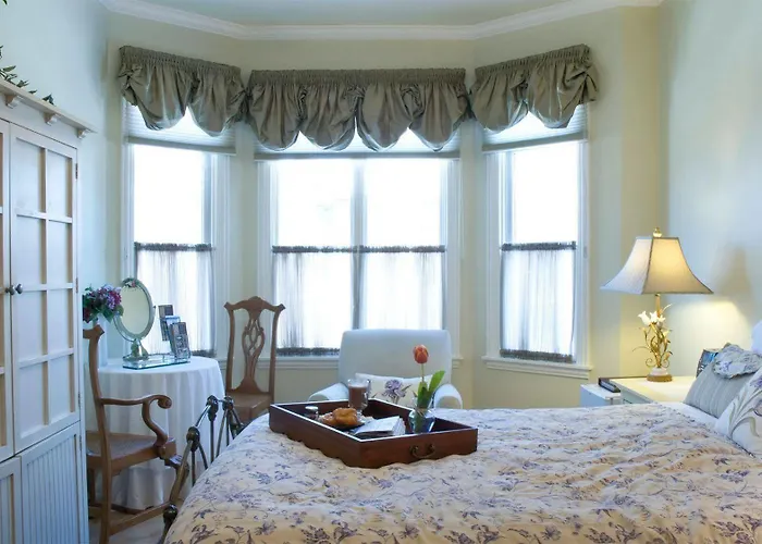 Bed & Breakfast Harvey House 3*