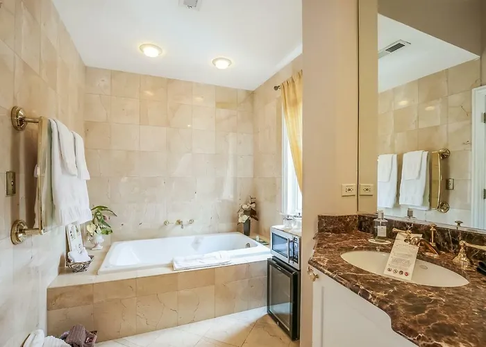 Harvey House Bed & Breakfast 3*